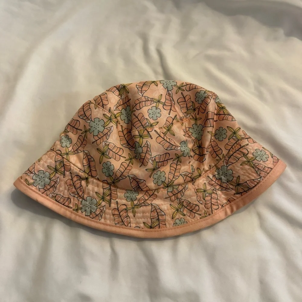 NWOT Disney Princesses Moana Reversible Bucket Hat